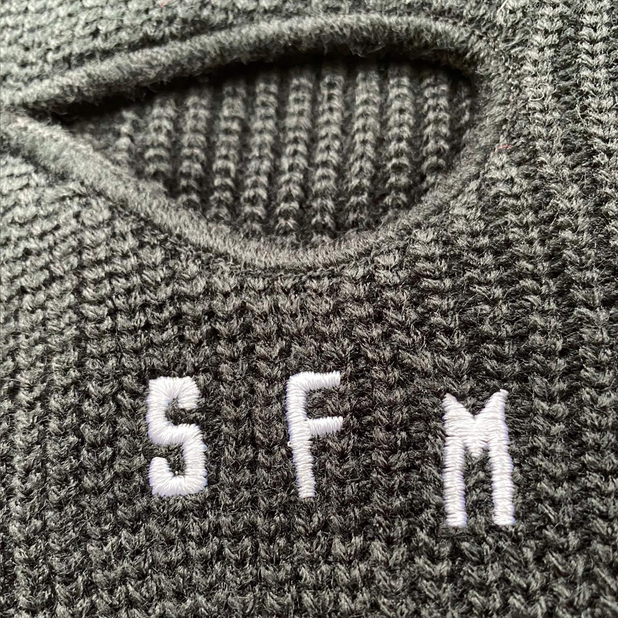 sfm-scheisse-im-kopf-sturmmaske-detail-sfm