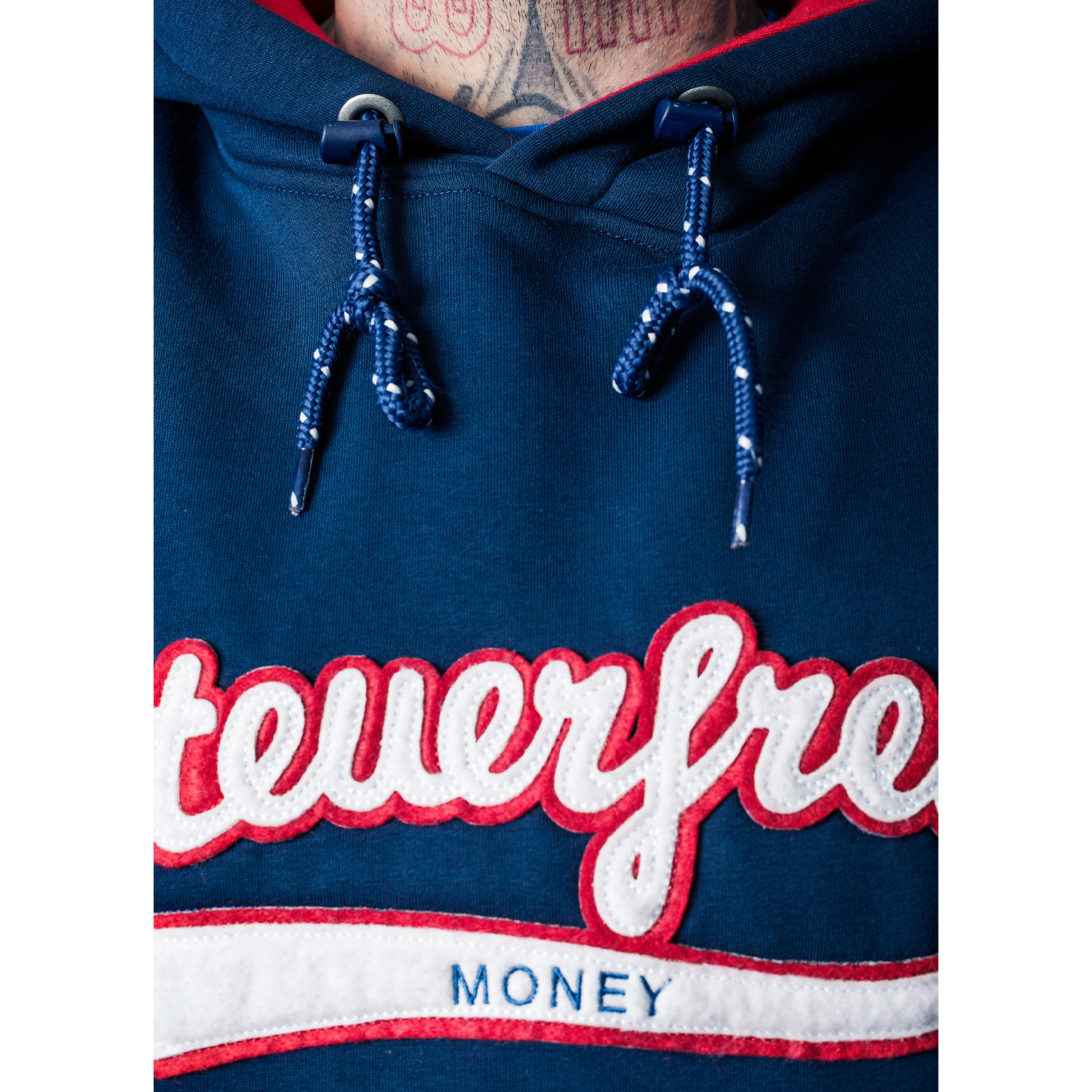 steuerfreimoney_90s_hoodie_navy_06